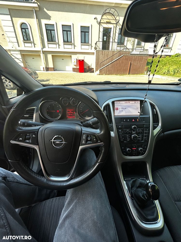 Opel Astra 1.7 CDTI - 9