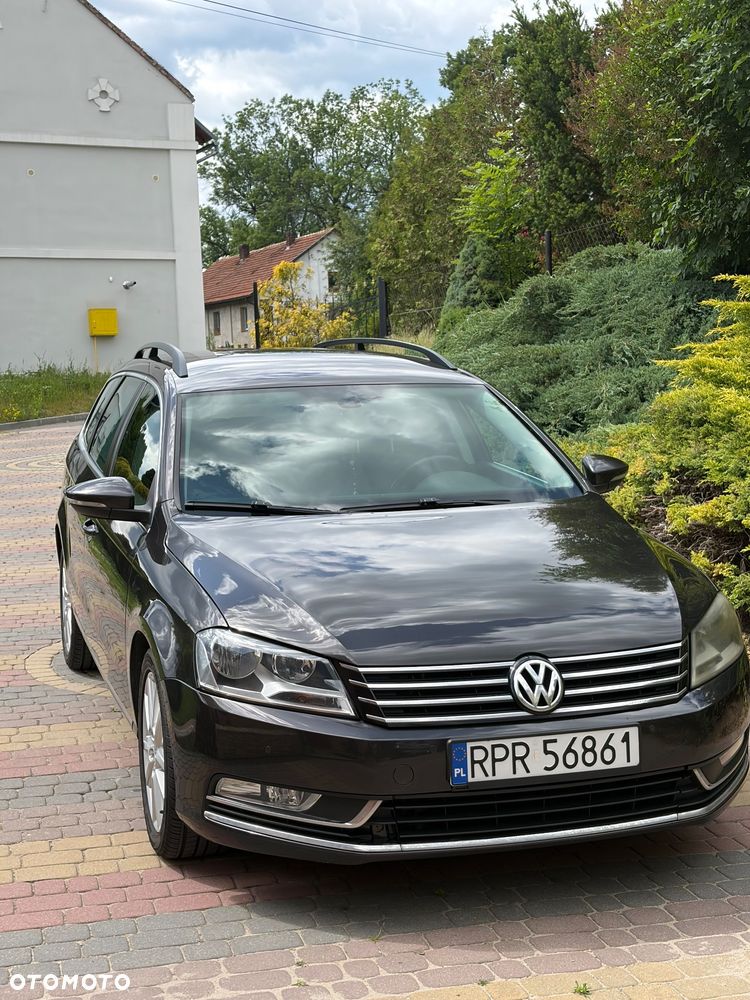 Volkswagen Passat 1.6 TDI DPF BlueMot Comfortline - 1