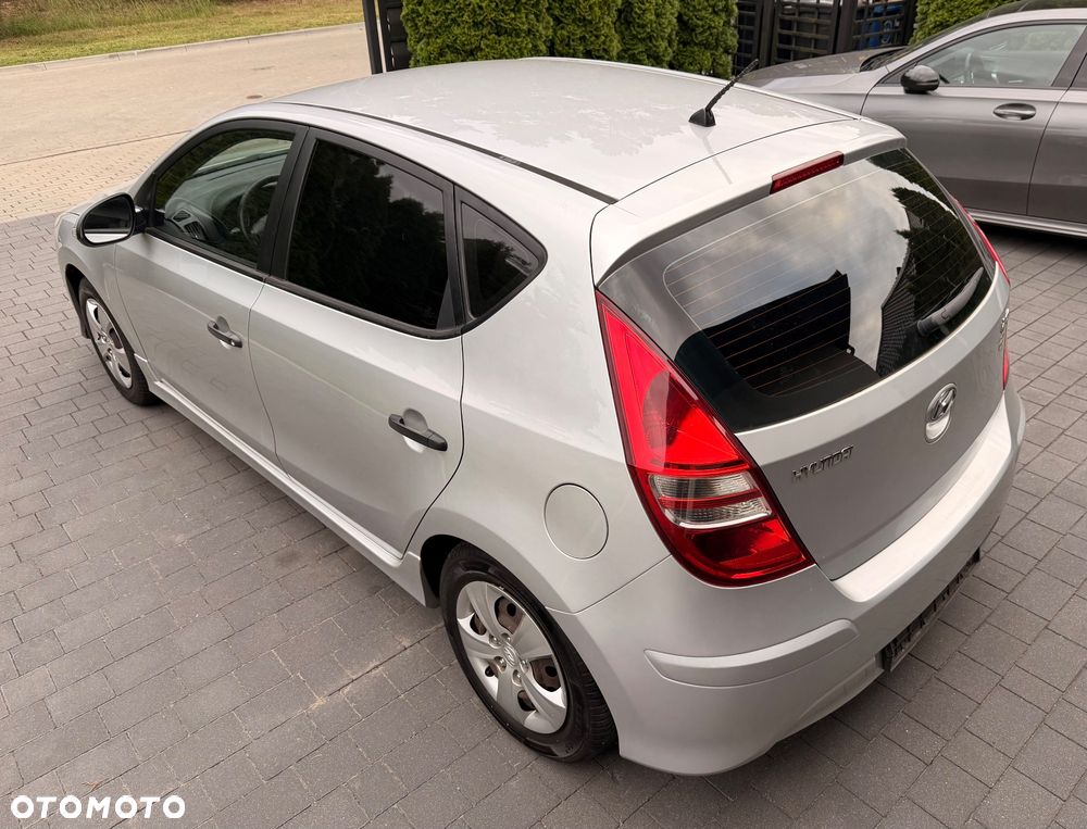 Hyundai i30 1.4 Blue Classic - 11