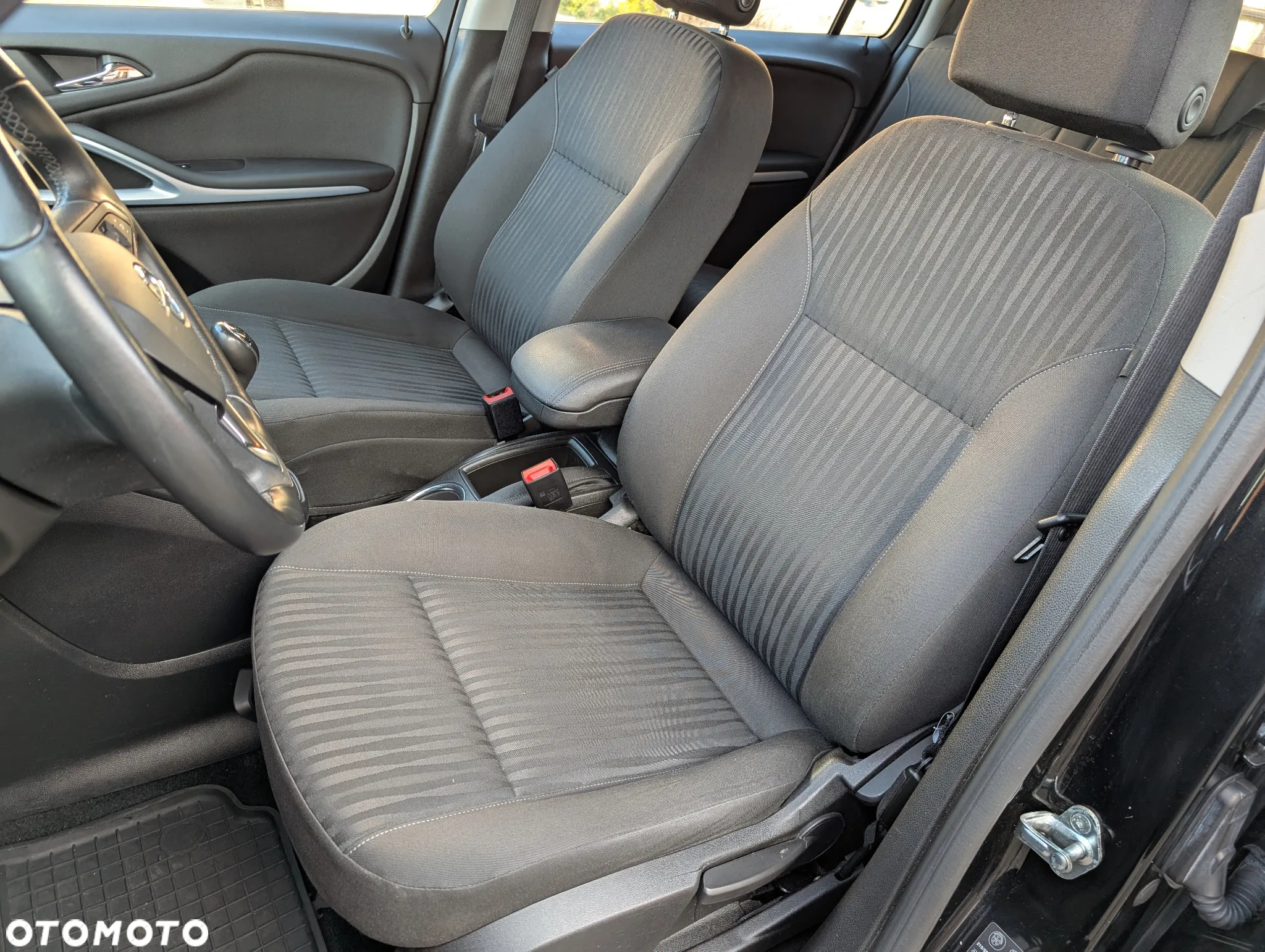 Opel Zafira 1.6 CDTI Elite S&S - 19