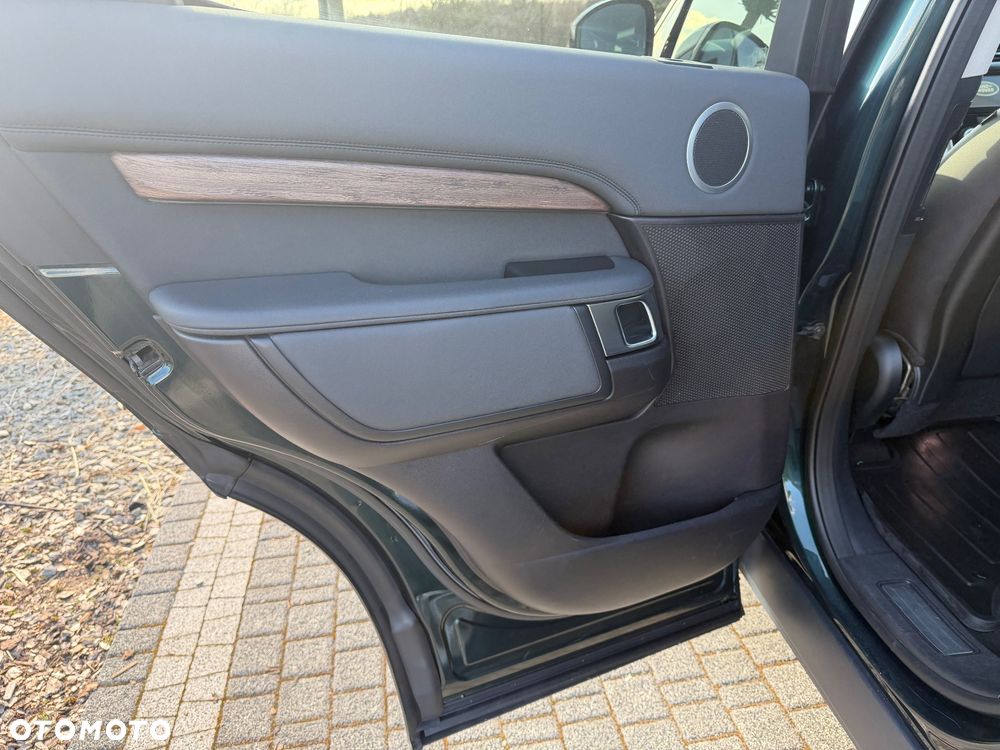 Land Rover Discovery 3.0 TD6 HSE - 27