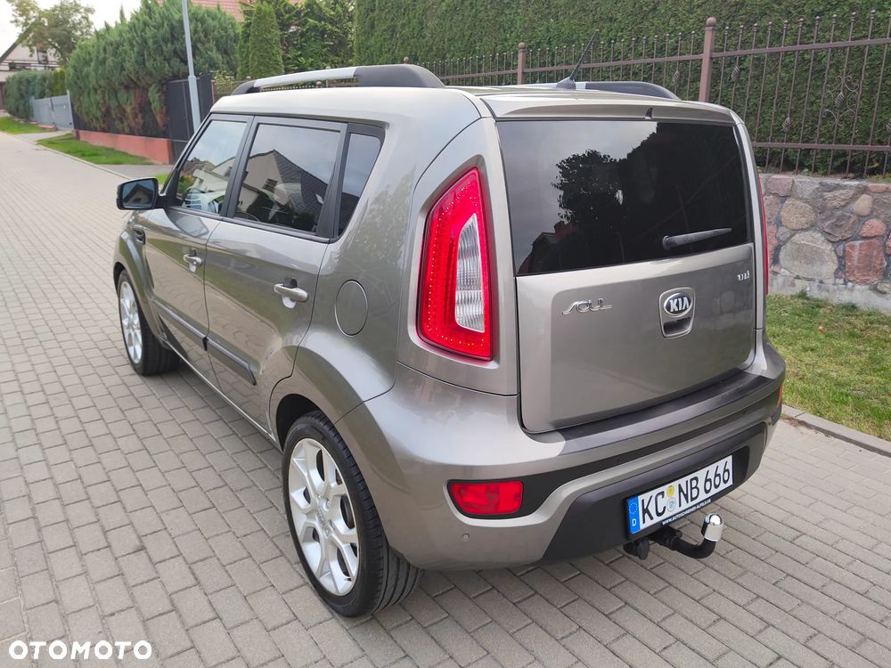 Kia Soul 1.6 CRDI Dream-Team Edition - 21