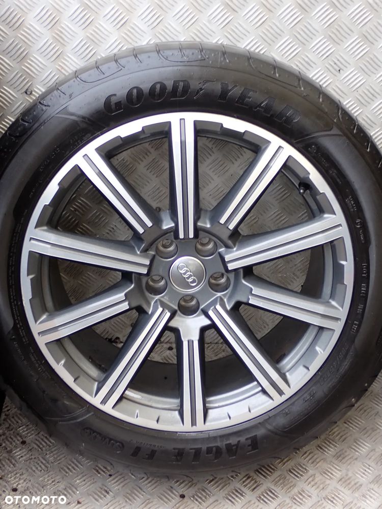 FELGI ALUMINIOWE AUDI  9JX20  ET 33  5X112  4M0601025 AD/ AE - 4