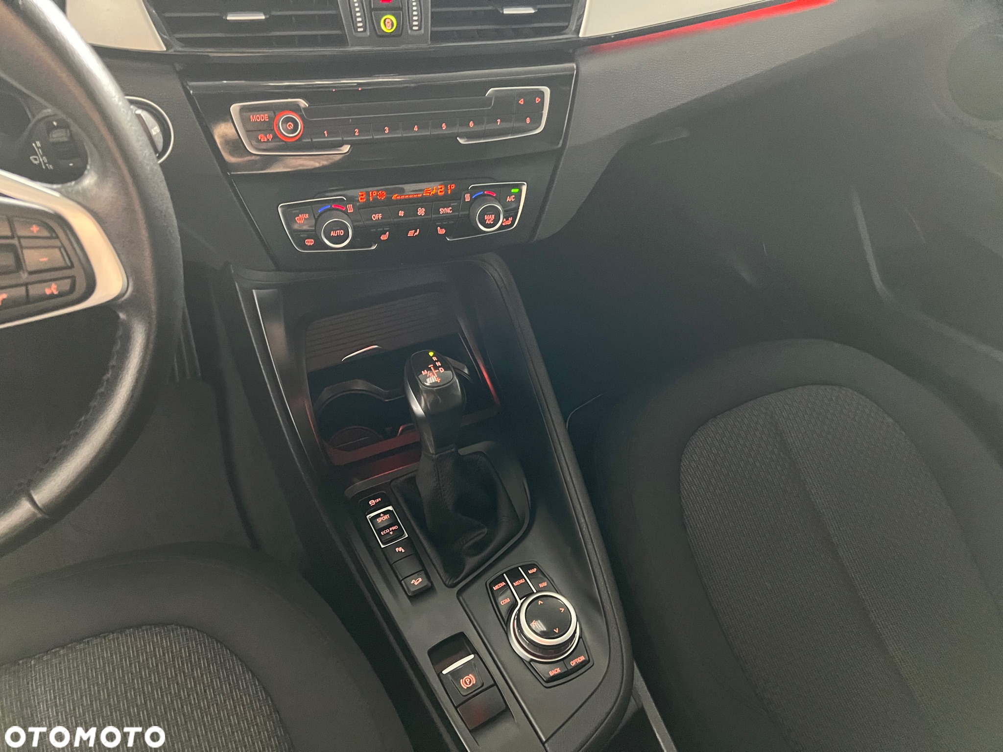 BMW X1 - 18