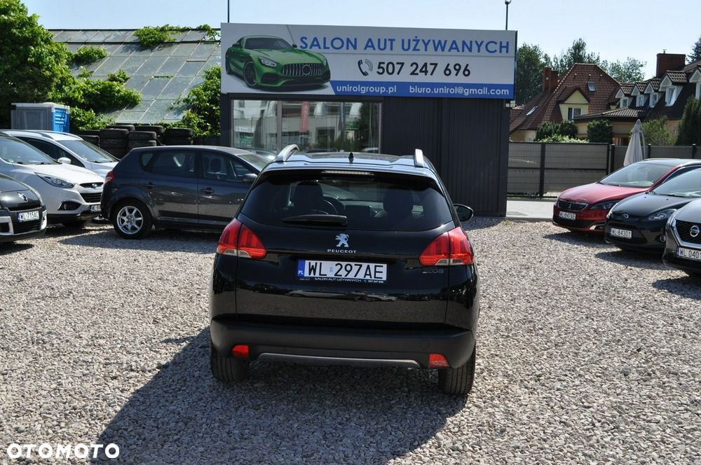 Peugeot 2008 - 8