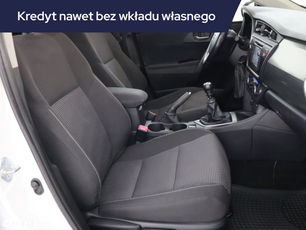 Toyota Auris - 11