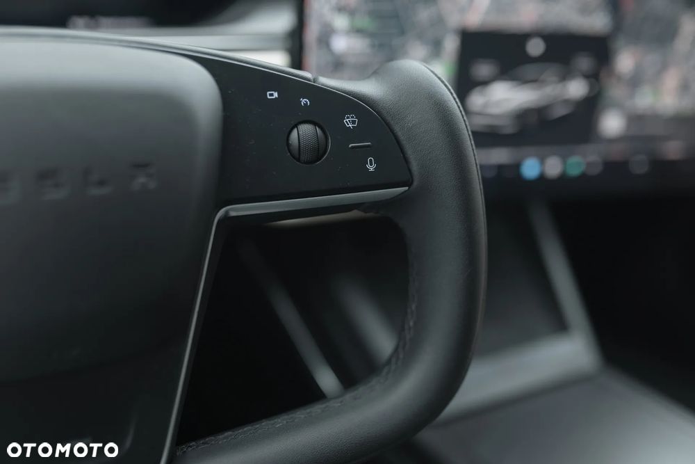 Tesla Model S - 22