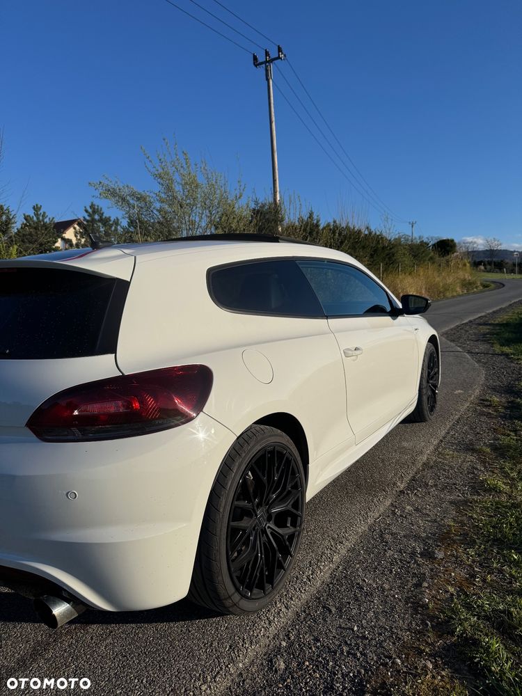 Volkswagen Scirocco 2.0 TDI DSG - 3