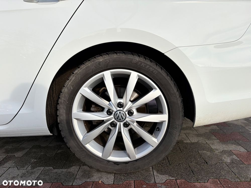 Volkswagen Golf - 21