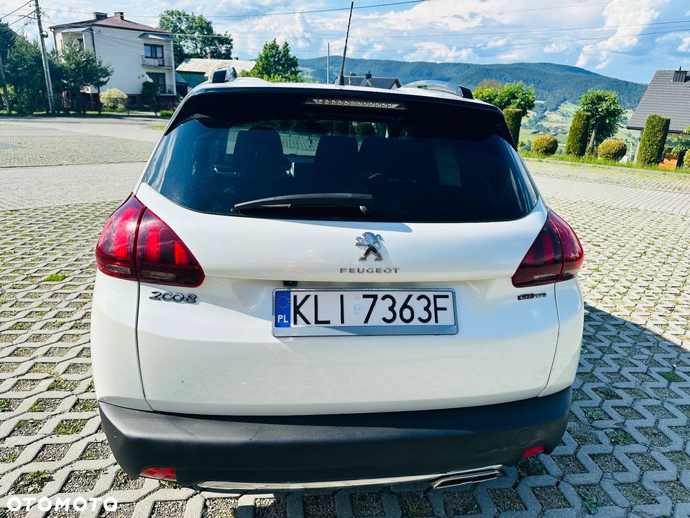 Peugeot 2008 1.2 Pure Tech GPF Allure S&S EAT6 - 21