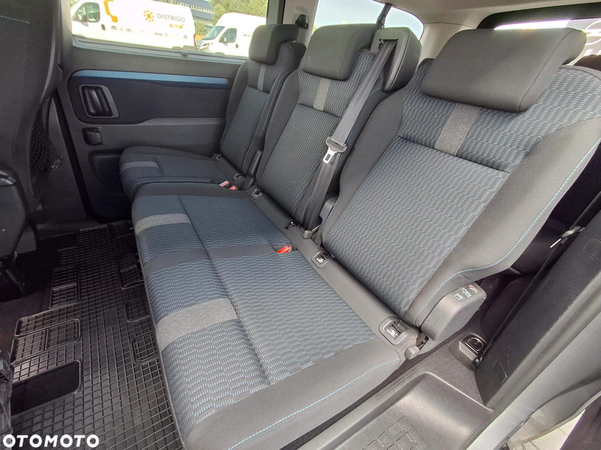 Peugeot Traveller 2.0 BlueHDi Long Business - 18
