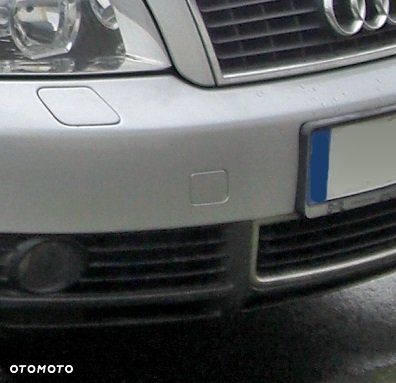 Zaślepka zderzaka przód hak / hol AUDI A4 B6 KOLOR - 7