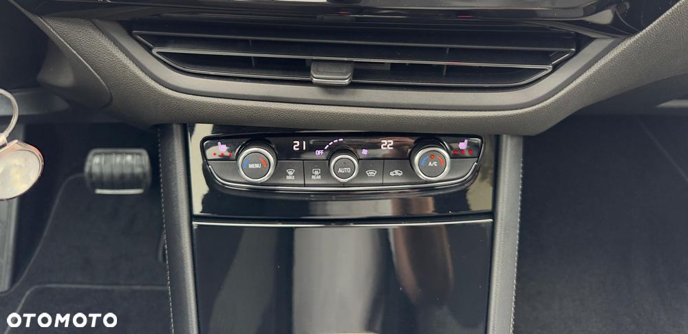 Opel Grandland X 1.2 T GPF Elegance Business Pack S&S - 26