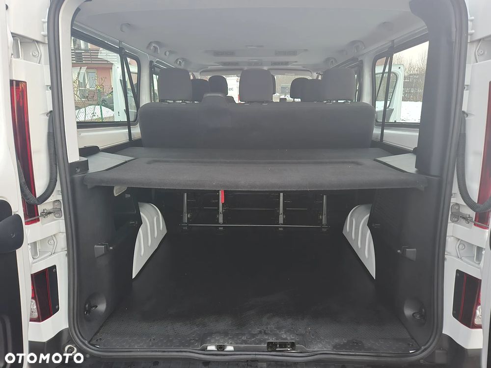 Renault Trafic - 14