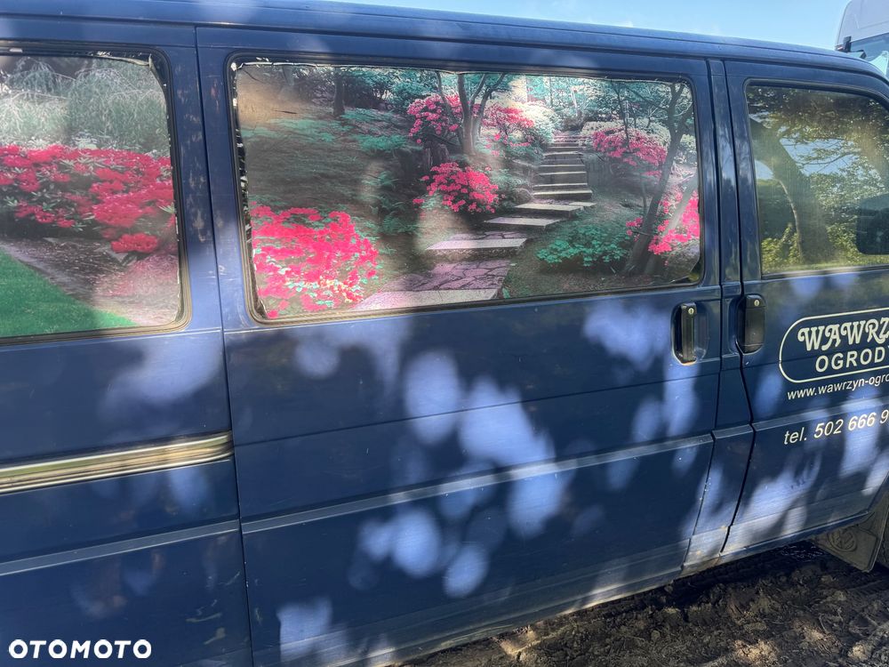 Volkswagen t4 transporter drzwi prawe lewe przednie boczne przesuwne przesówne klapa tył tylnia z szybą niebieskie niebieski granatowy - 8