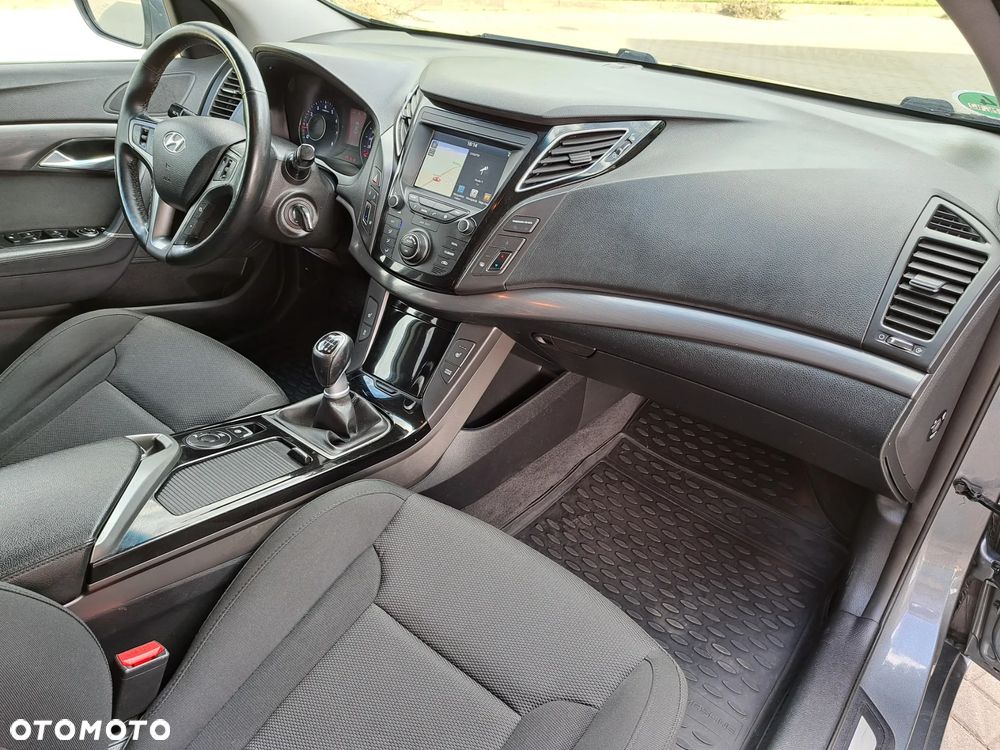 Hyundai i40 - 19