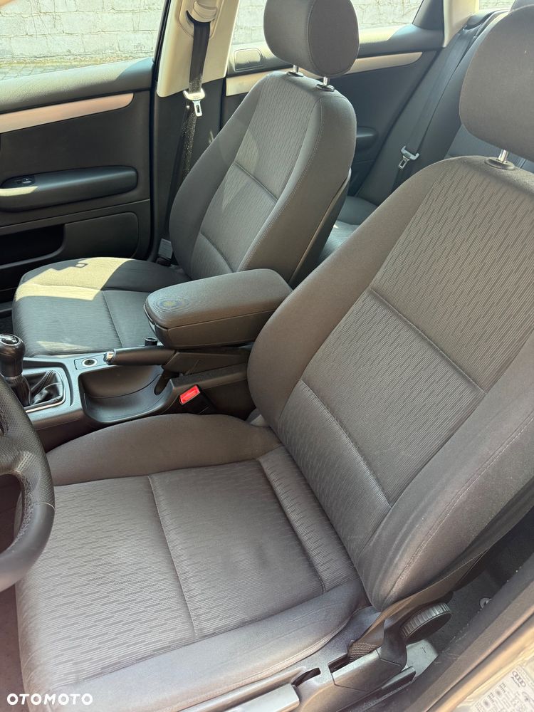 Audi A4 Avant 1.6 - 15