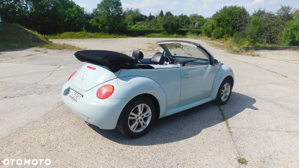 Volkswagen New Beetle 2.0 - 8