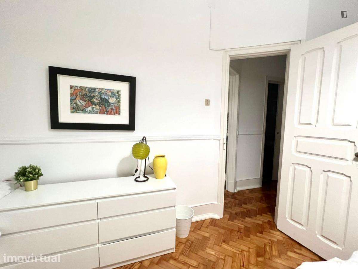 Quarto - localizado em Penha de França Lisbon - Grande imagem: 3/16