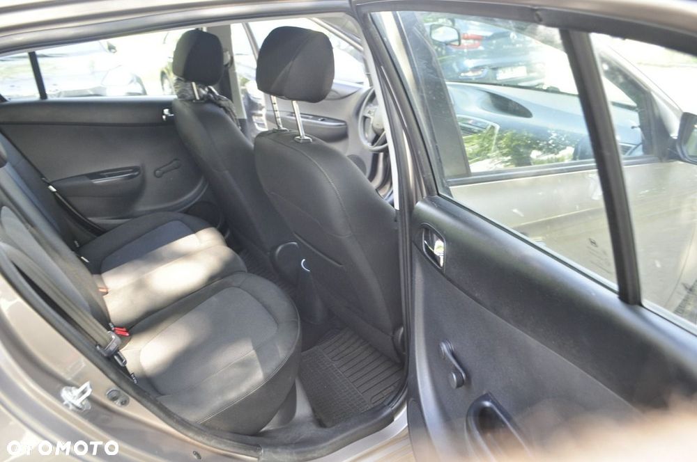 Hyundai i20 - 11