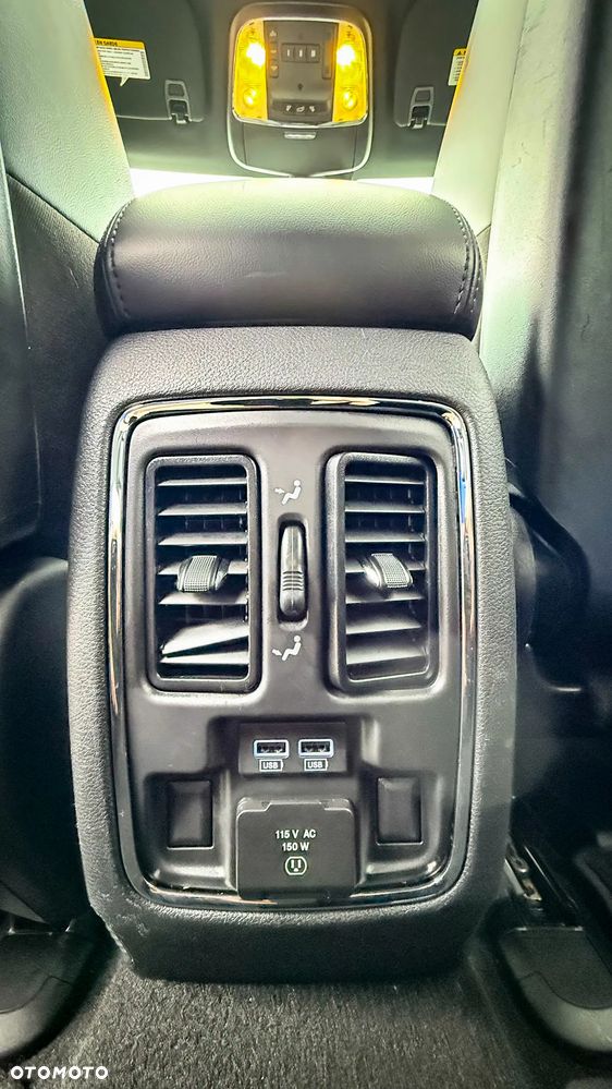 Jeep Grand Cherokee - 26