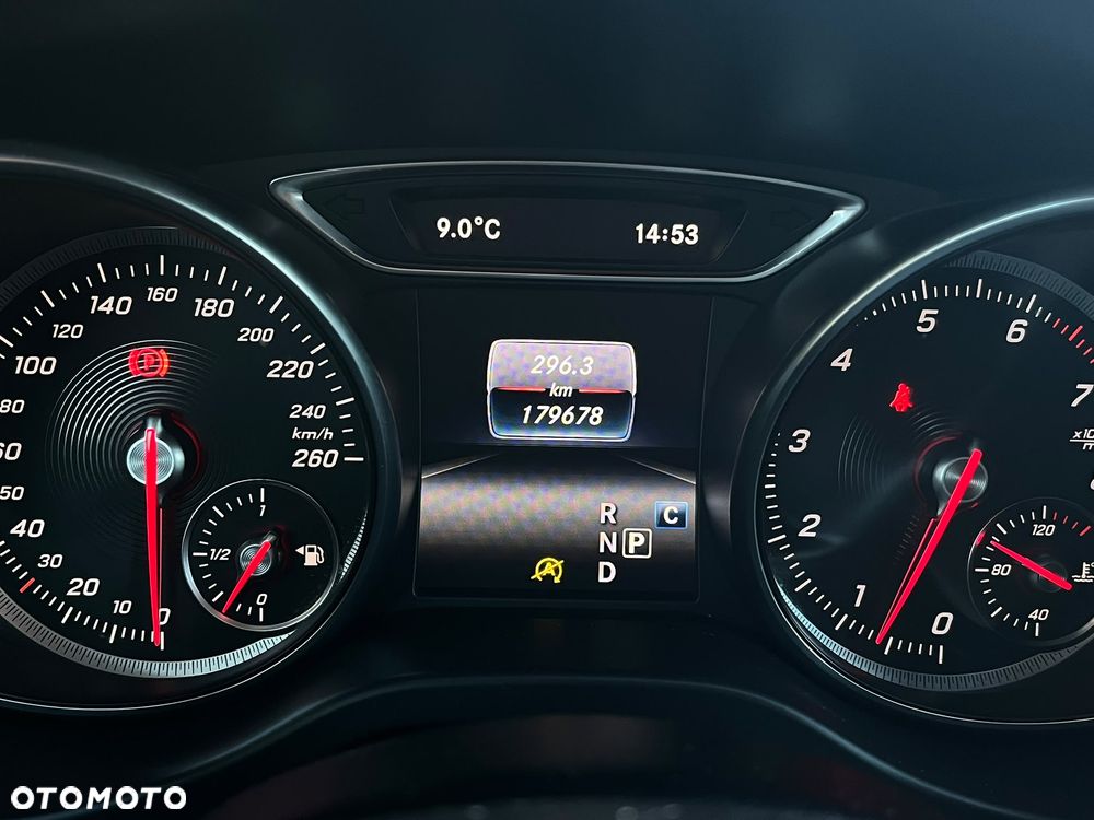 Mercedes-Benz CLA 200 7G-DCT AMG Line - 15