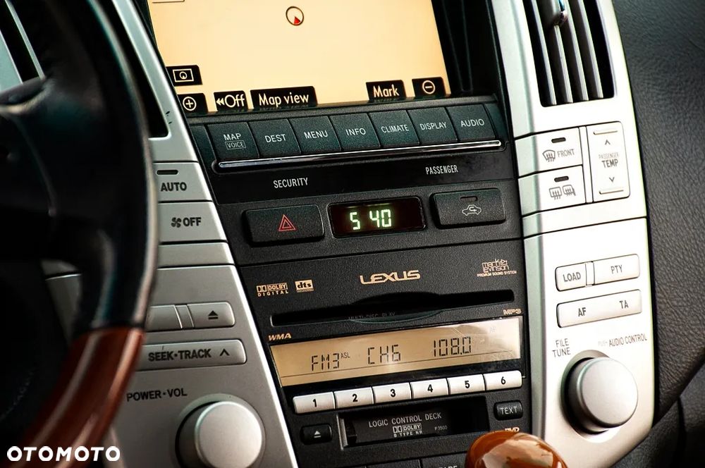 Lexus RX 400h Prestige + - 32