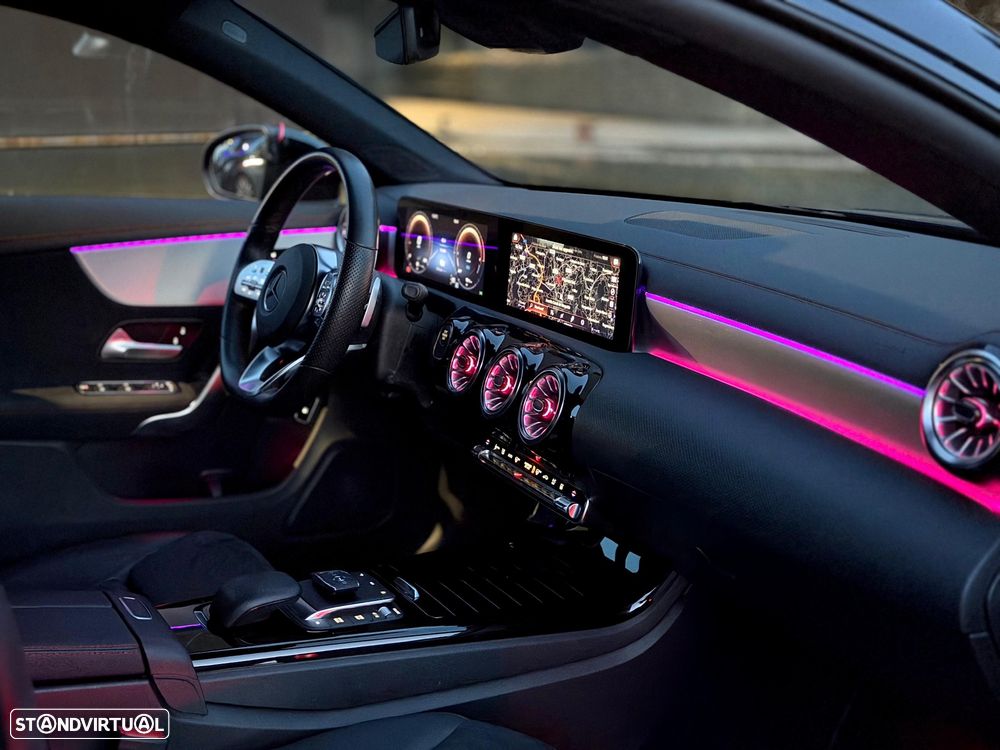 Mercedes-Benz CLA 250 e 8G-DCT AMG Line - 26