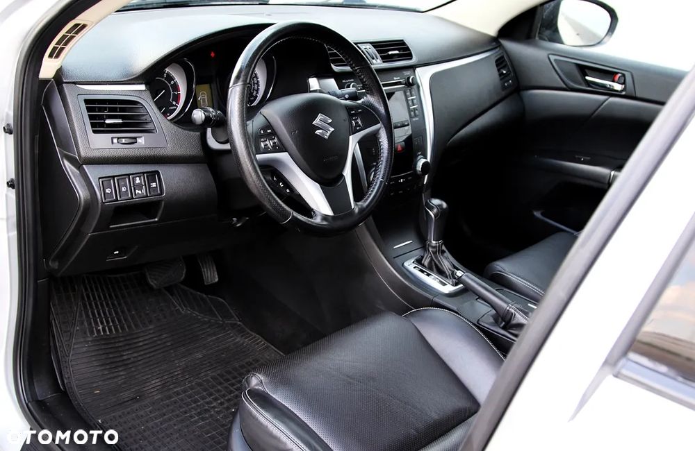 Suzuki Kizashi - 18