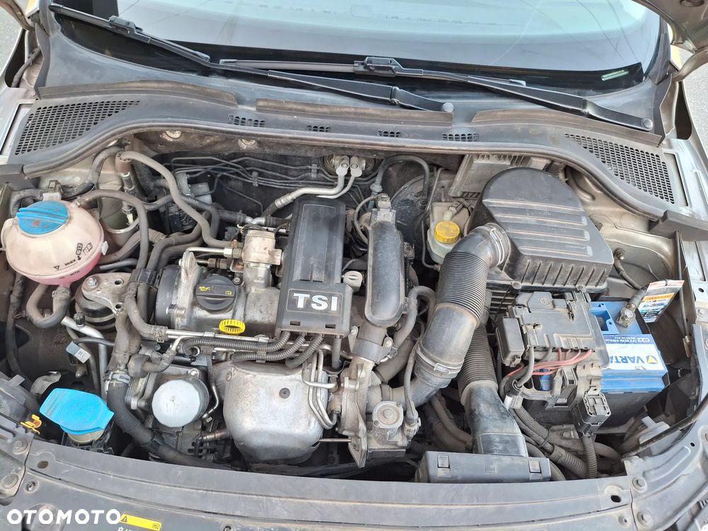 Skoda RAPID 1.2 TSI Ambition - 19