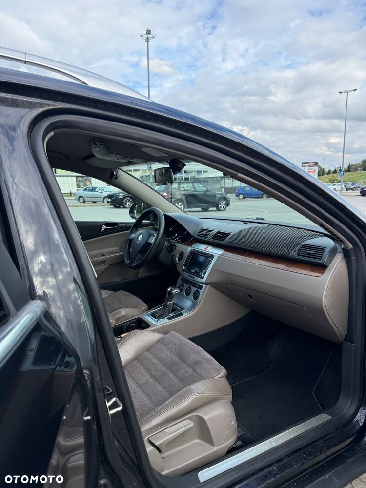 Volkswagen Passat 2.0 TDI Highline DSG - 10