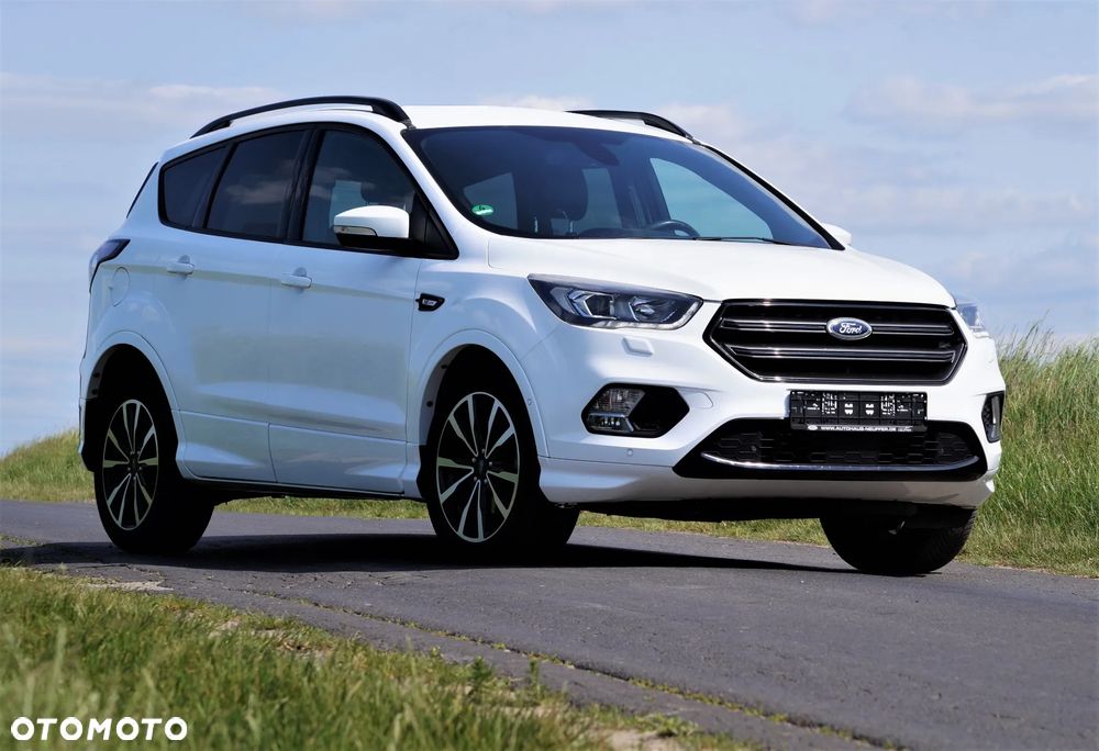 Ford Kuga - 1