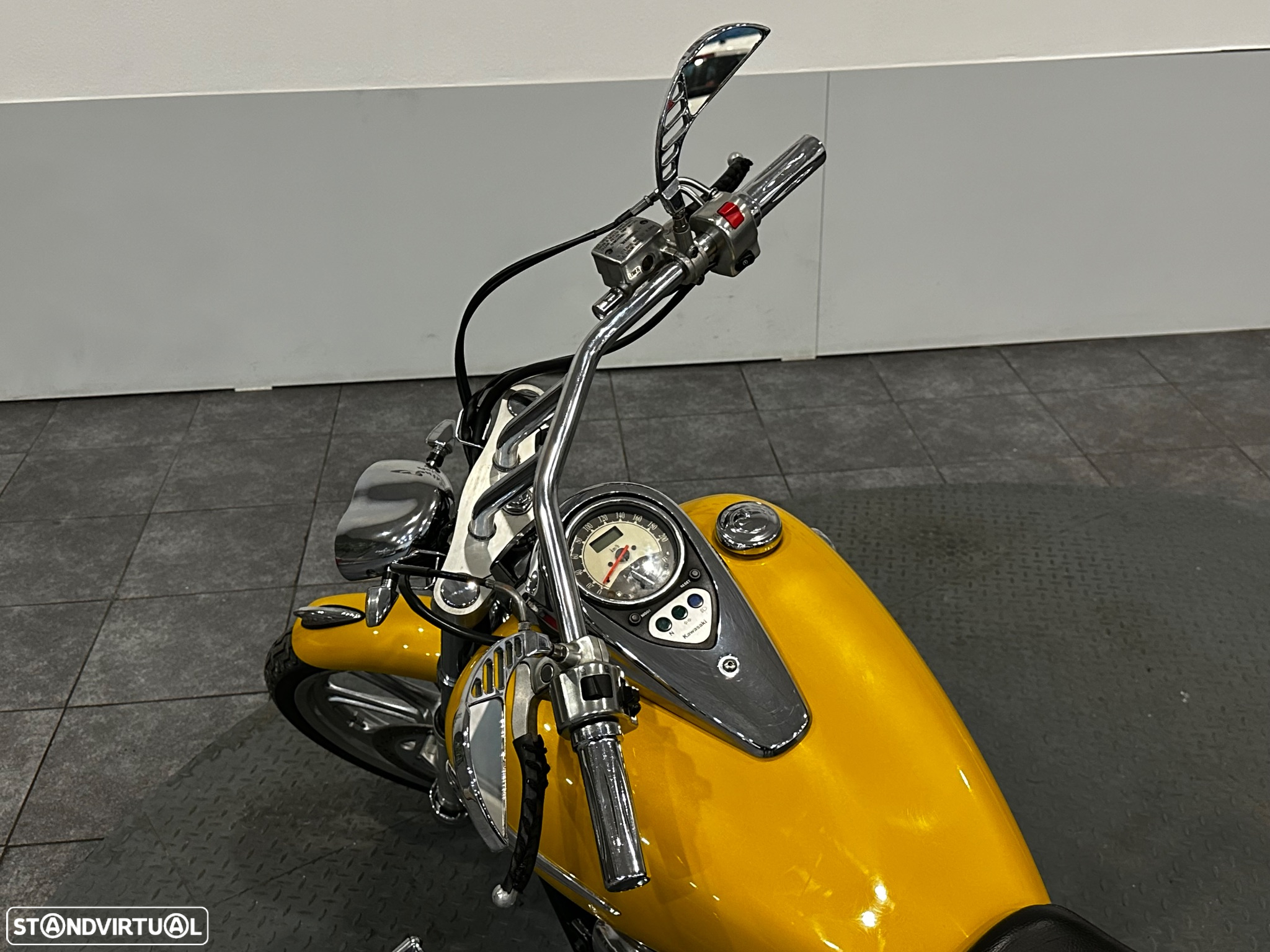Kawasaki VN CUSTOM - 11