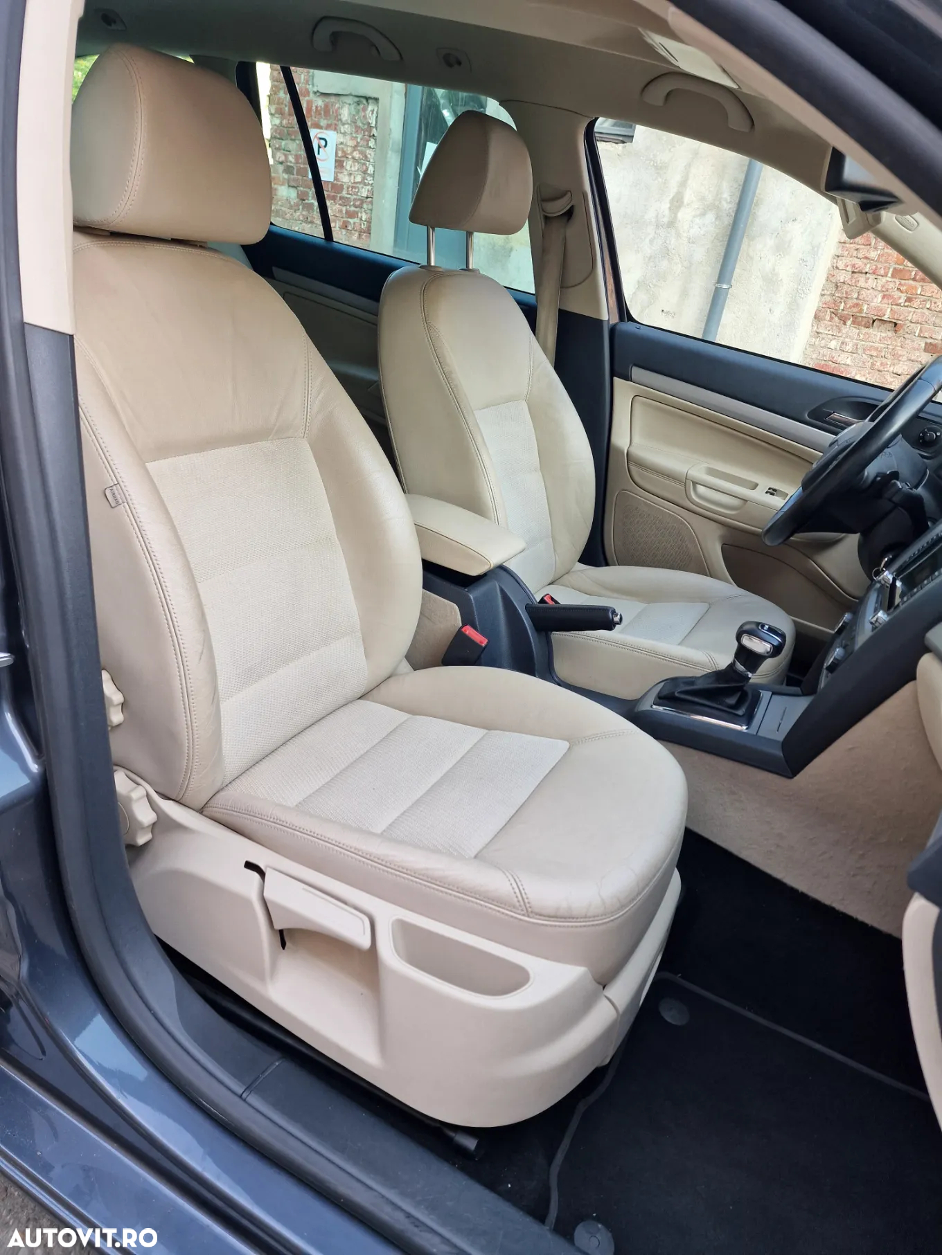 Skoda Octavia 1.6 TDI DPF DSG Elegance - 7