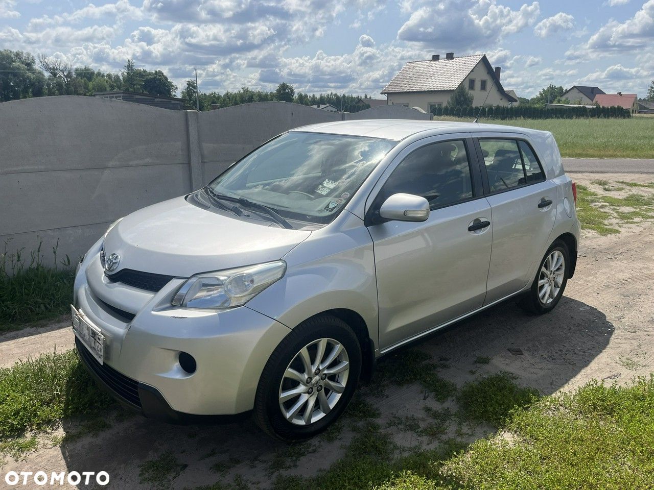 Toyota Urban Cruiser - 1