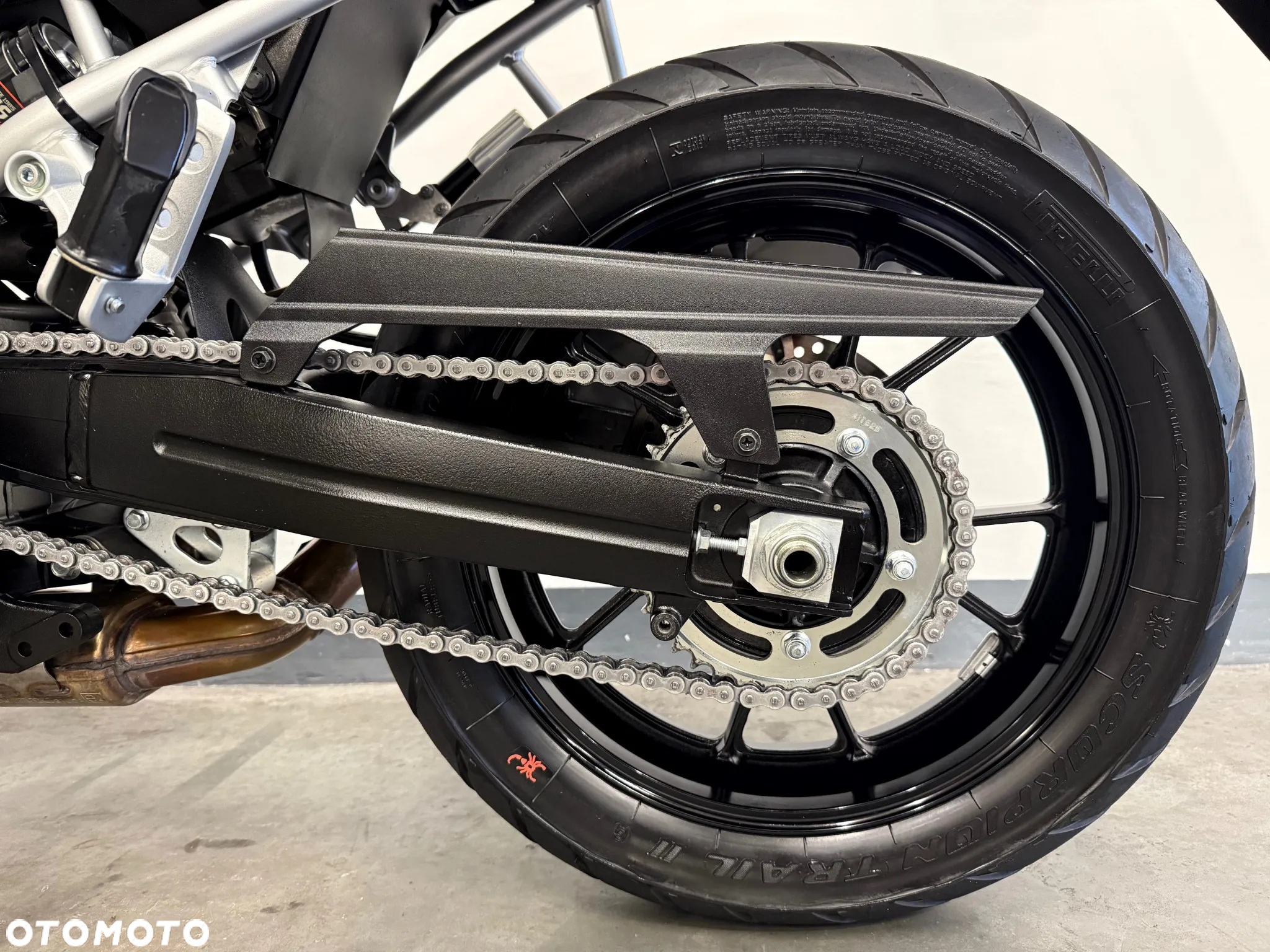 Suzuki V-STROM - 11