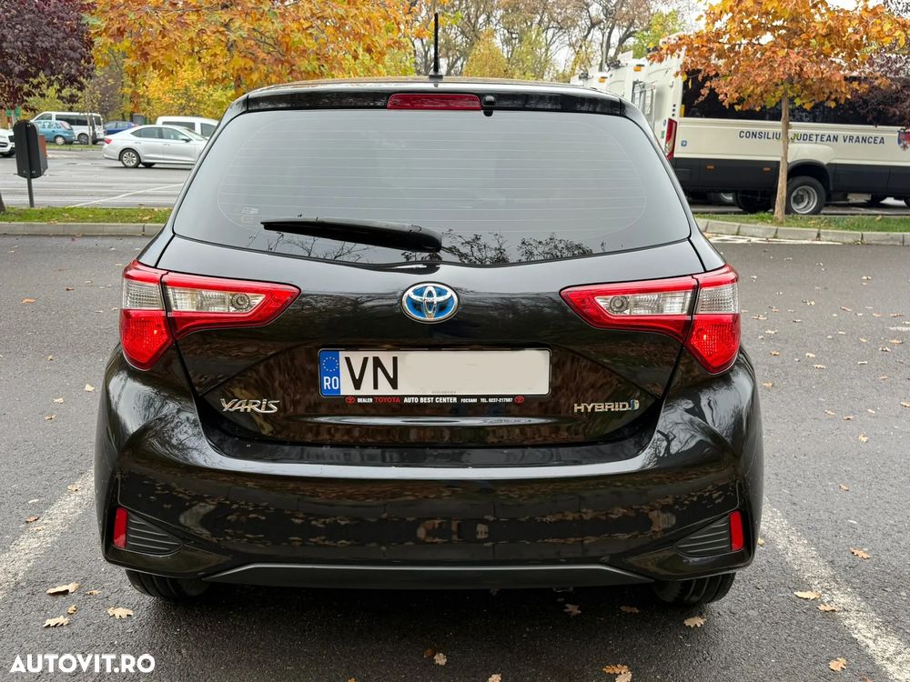 Toyota Yaris 1.5 VVT-i HSD Exclusive - 10