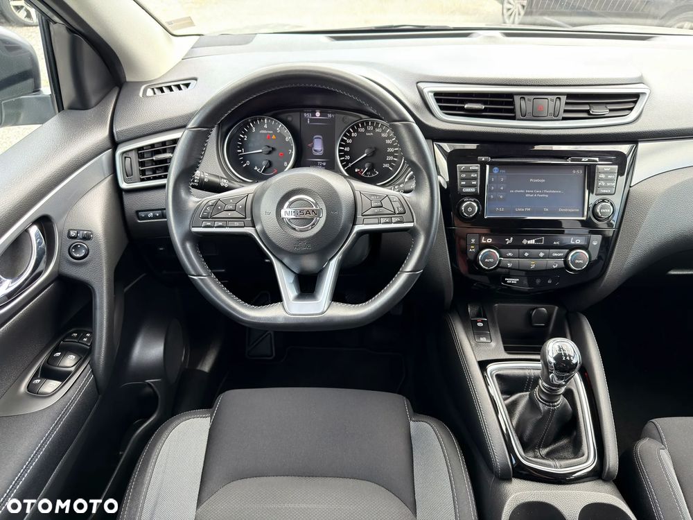 Nissan Qashqai 1.6 DIG-T N-Connecta - 23