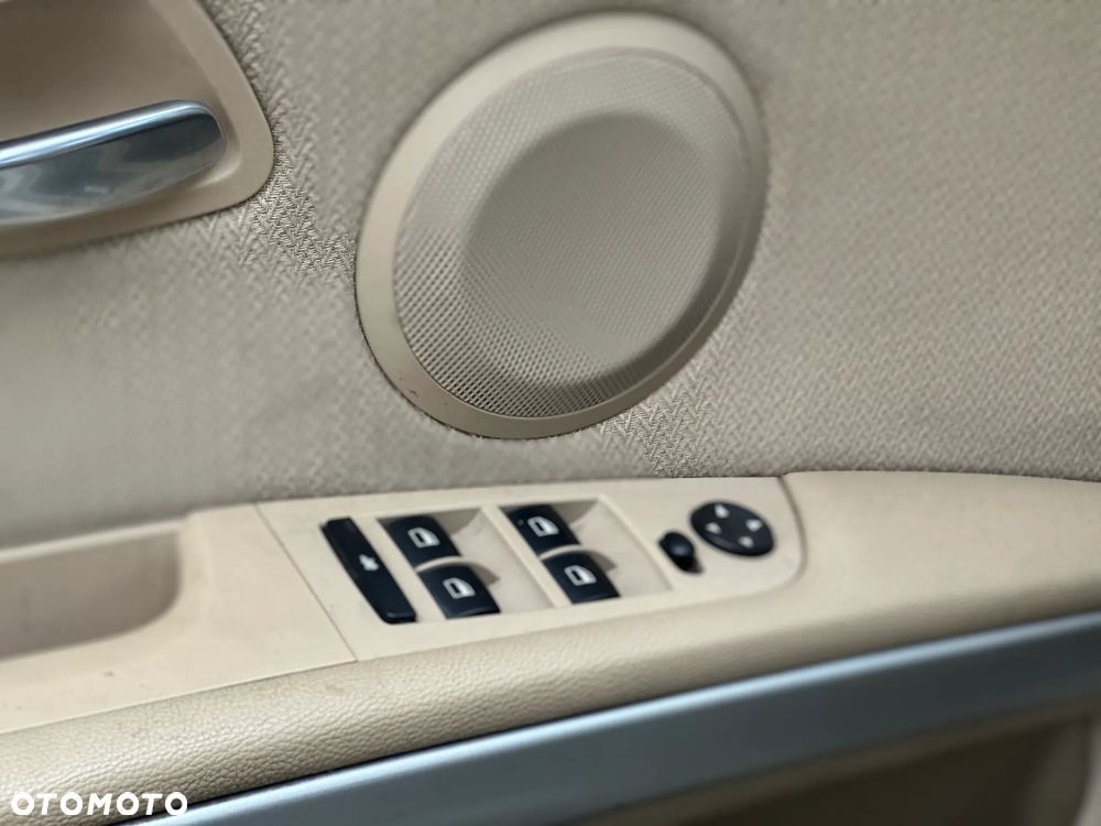 BMW Seria 3 320d DPF Edition Exclusive - 25