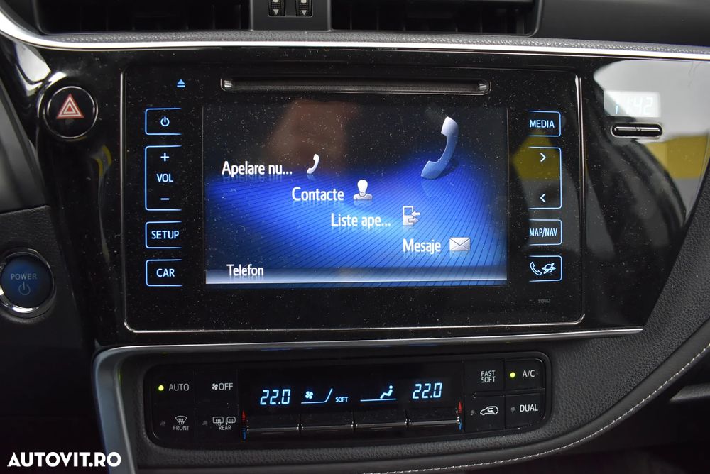 Toyota Auris 1.8 L VVT-i Hybrid Sol - 12