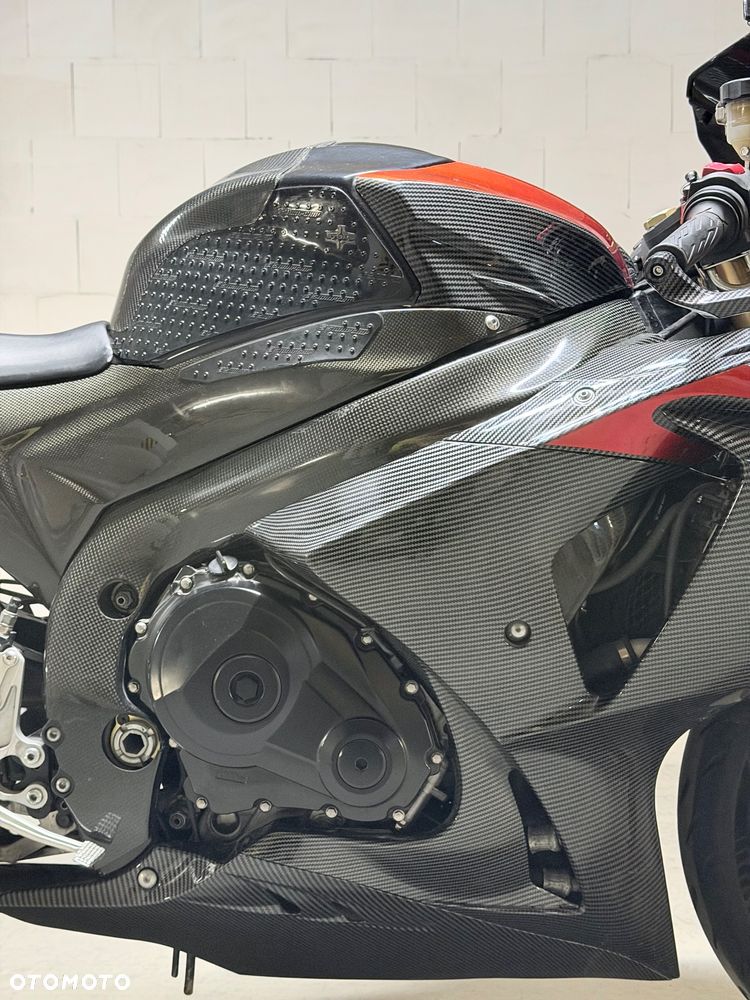 Suzuki GSX-R - 6