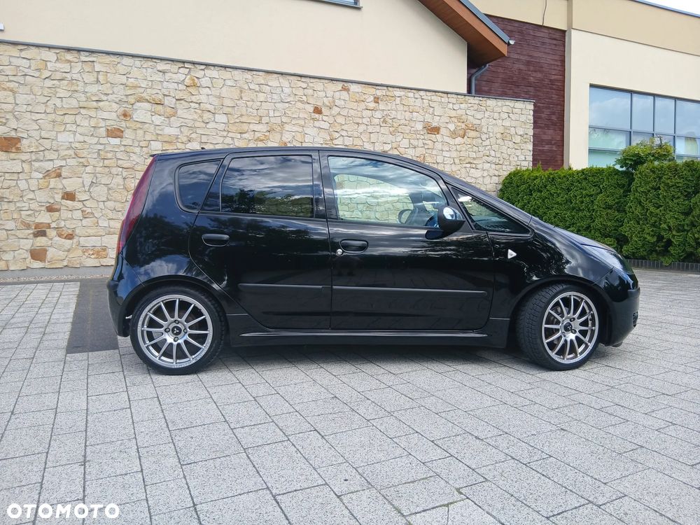 Mitsubishi Colt 1.3 Invite Edition Gold - 2