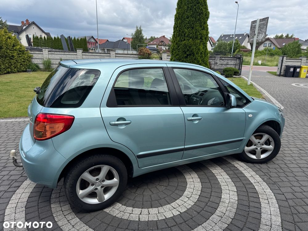 Suzuki SX4 1.6 GLX / Comfort - 9