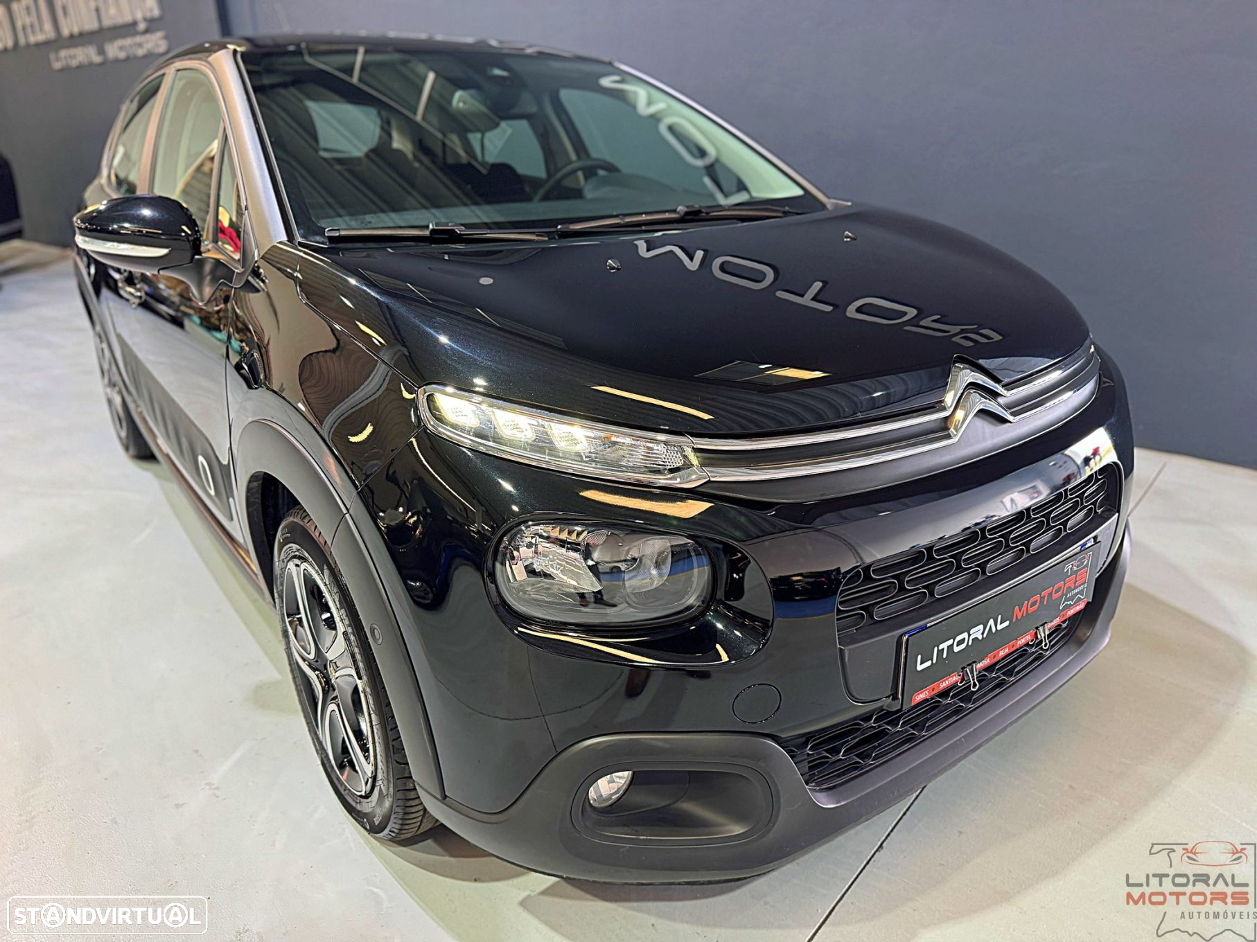 Citroën C3 1.2 PureTech Shine - 3