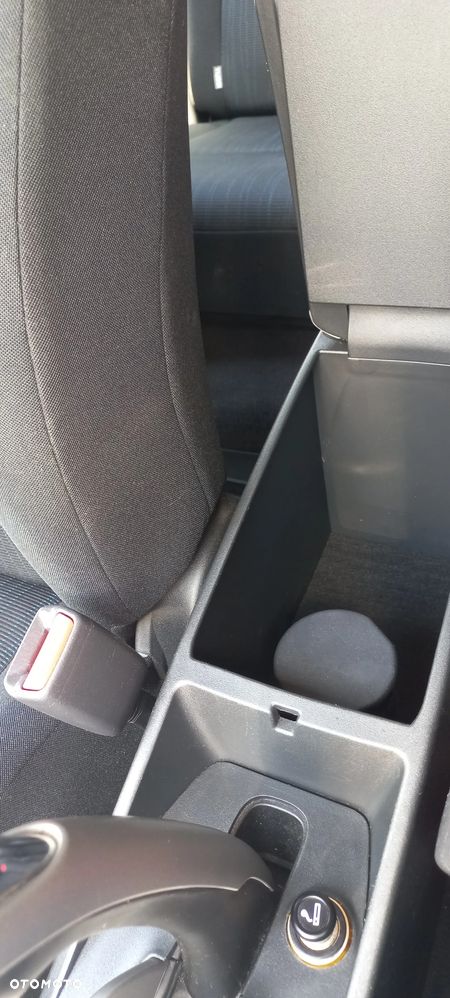 Toyota Auris - 16