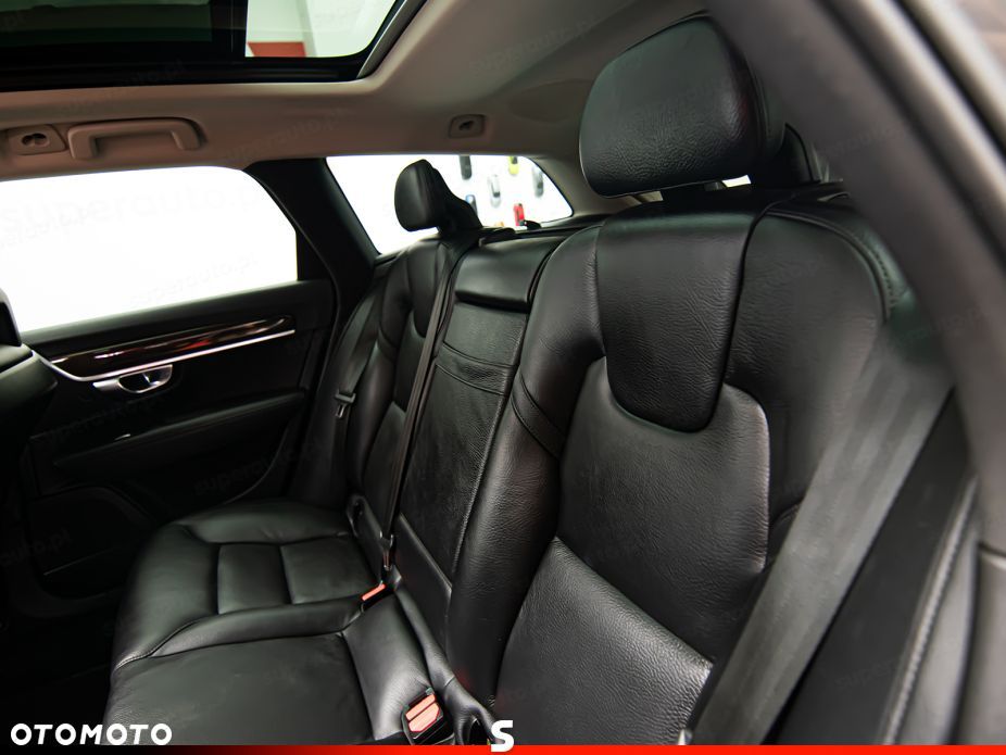 Volvo V90 D5 AWD Inscription - 27