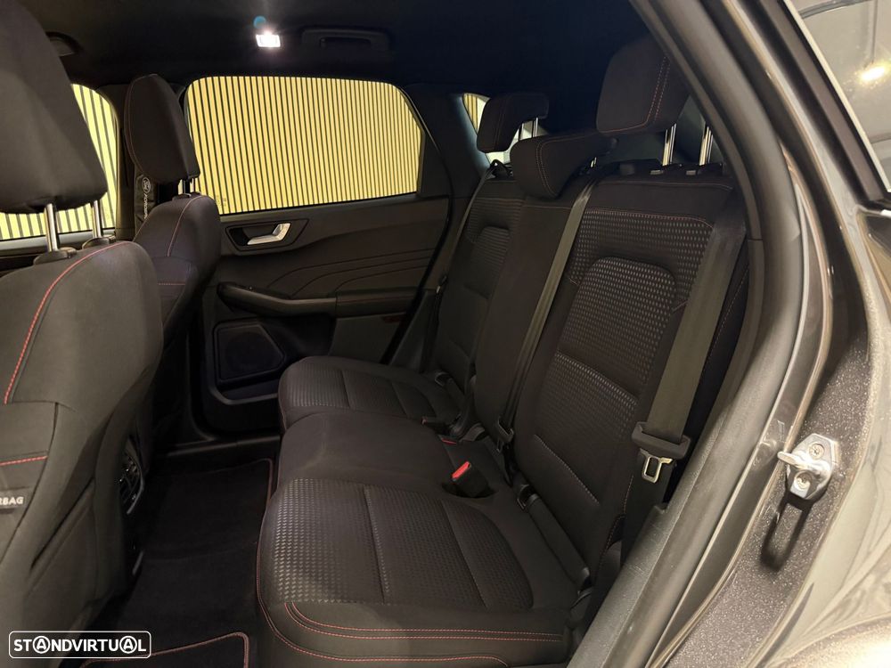 Ford Kuga 2.5 PHEV ST-Line - 29