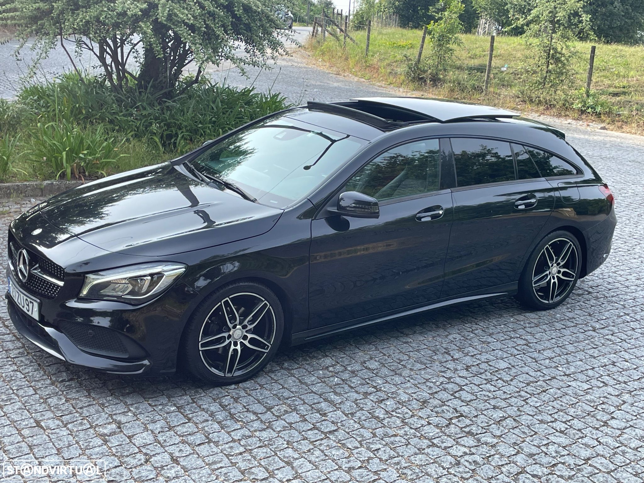 Mercedes-Benz CLA 180 d Shooting Brake AMG Line Aut. - 1