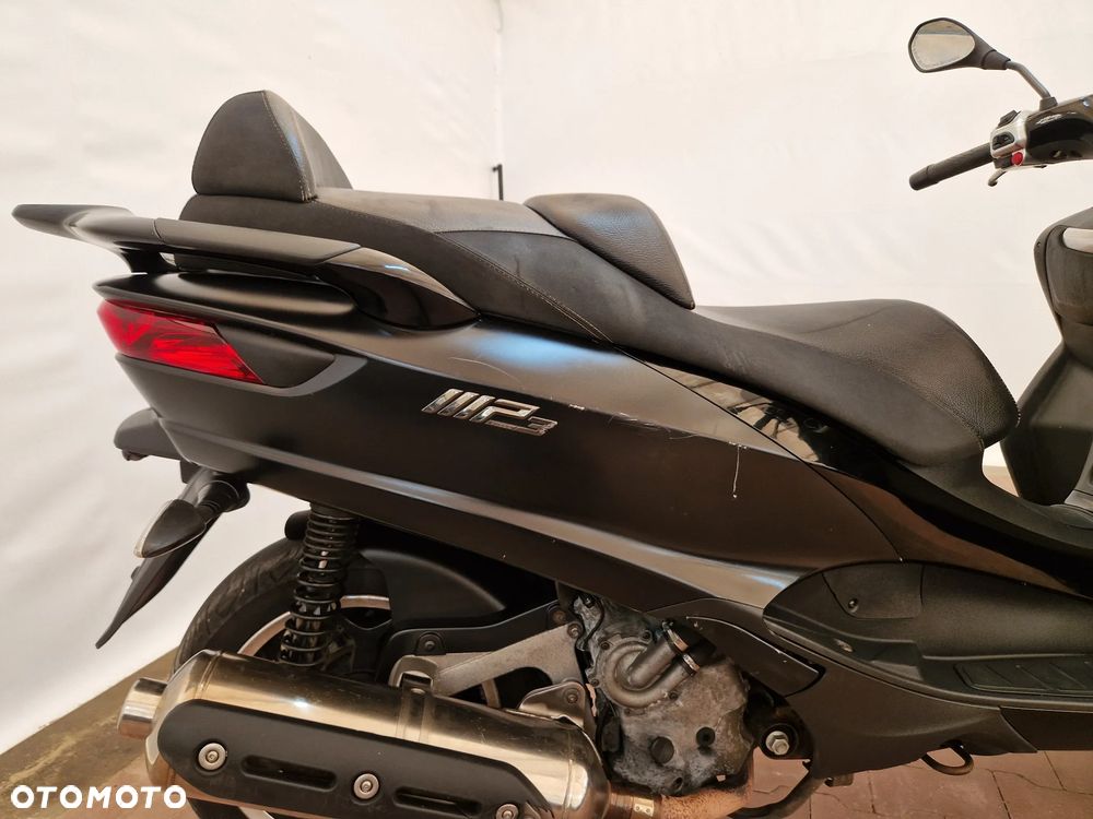 Piaggio MP-3 - 24
