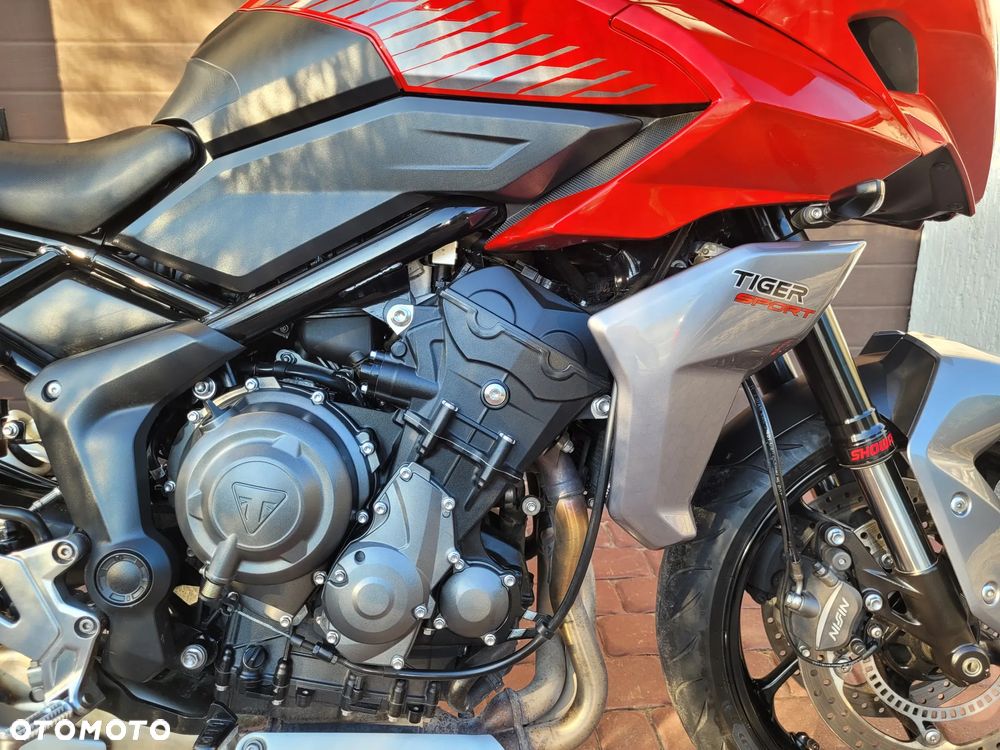 Triumph Tiger - 9